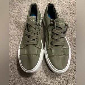 Blowfish Malibu Slip on Sneakers, color: olive green. Size 7.5. New, never worn